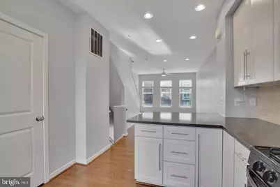 909 5th Street SE, Washington, DC 20003 - Photo 7