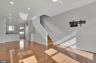 909 5th St SE, Washington, DC 20003 - Photo 9