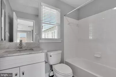 909 5th Street SE, Washington, DC 20003 - Photo 13