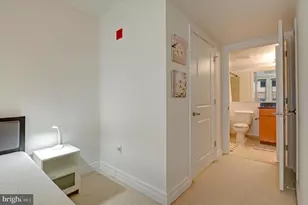 915 E St NW, Washington, DC 20004 - Photo 17