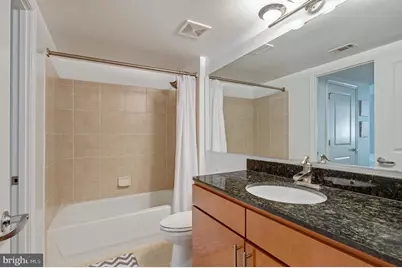 915 E Street NW #1001, Washington, DC 20004 - Photo 21