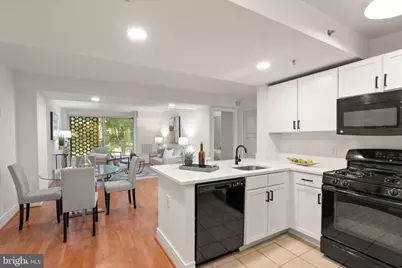 800 4th Street SW #N201, Washington, DC 20024 - Photo 3