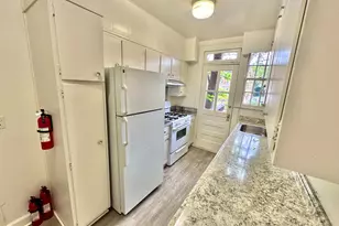 4422 Greenwich Pkwy NW, Washington, DC 20007 - Photo 15