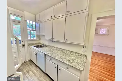 4422 Greenwich Parkway NW, Washington, DC 20007 - Photo 3