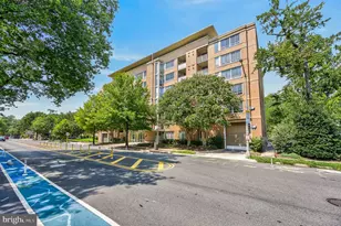 355 I Street SW, Washington, DC 20024 - Photo 33