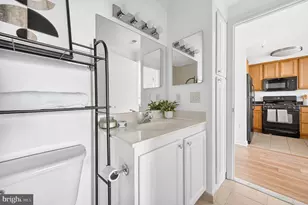 355 I Street SW, Washington, DC 20024 - Photo 21