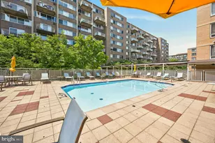 355 I Street SW, Washington, DC 20024 - Photo 27