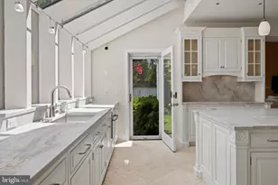 4347 Hawthorne St NW, Washington, DC 20016 - Photo 15