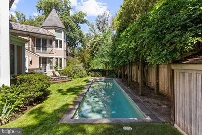 4347 Hawthorne Street NW, Washington, DC 20016 - Photo 17