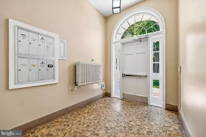 4481 Macarthur Boulevard NW #204, Washington, DC 20007 - Photo 19