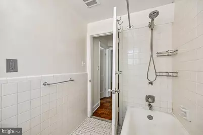 4481 Macarthur Boulevard NW #204, Washington, DC 20007 - Photo 15