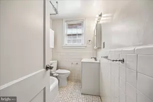 4481 MacArthur Blvd NW, Washington, DC 20007 - Photo 17