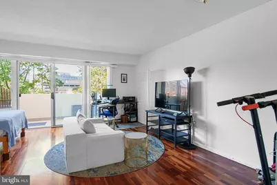 700 7th Street SW #119, Washington, DC 20024 - Photo 3