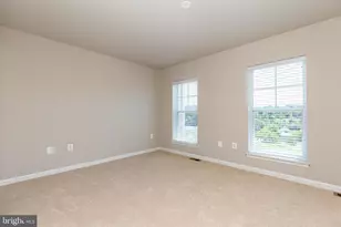 427 Woodcrest Dr SE, Washington, DC 20032 - Photo 11