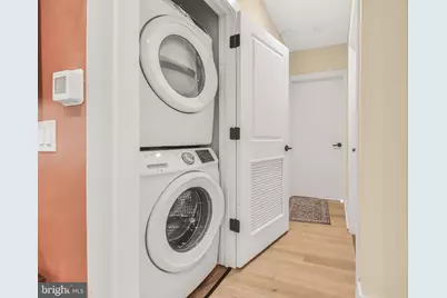 1016 17th Place NE #102, Washington, DC 20002 - Photo 11