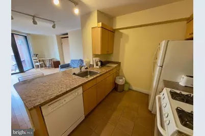 631 D Street NW #1038, Washington, DC 20004 - Photo 11
