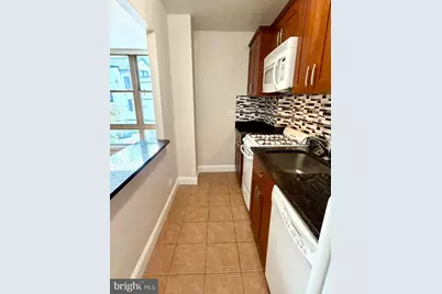 1260 21st Street NW #301, Washington, DC 20036 - Photo 5