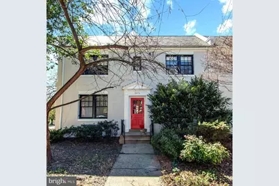 4474 Macarthur Boulevard NW, Washington, DC 20007 - Photo 1