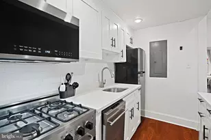 409 Constitution Ave NE, Washington, DC 20002 - Photo 9