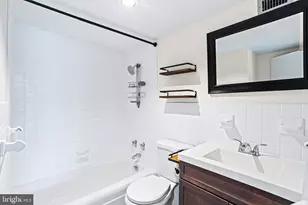 1425 4th St SW, Washington, DC 20024 - Photo 41