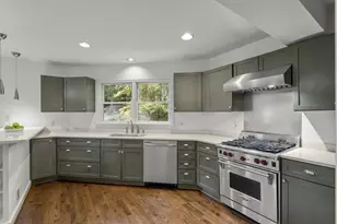 6010 32nd St NW, Washington, DC 20015 - Photo 11