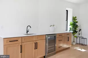 1933 Calvert St NW, Washington, DC 20009 - Photo 47