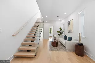 1933 Calvert St NW, Washington, DC 20009 - Photo 31
