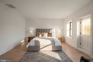 1933 Calvert St NW, Washington, DC 20009 - Photo 57