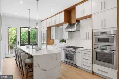 1933 Calvert Street NW, Washington, DC 20009 - Photo 23