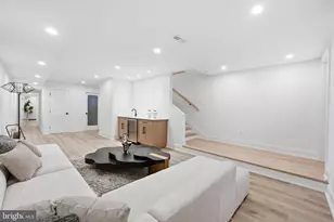 1933 Calvert St NW, Washington, DC 20009 - Photo 63