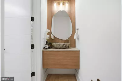 1933 Calvert Street NW, Washington, DC 20009 - Photo 19