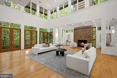 2807 Chesterfield Place NW, Washington, DC 20008 - Photo 5