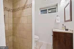 817 20th St NE, Washington, DC 20002 - Photo 25