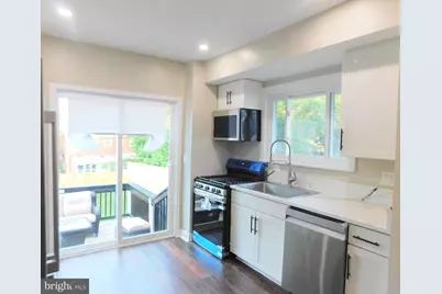 24 53rd Place SE, Washington, DC 20019 - Photo 5