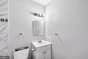 109 Wayne Pl SE, Washington, DC 20032 - Photo 3