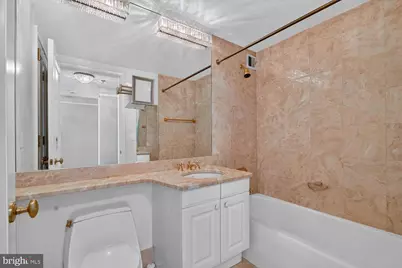 1155 23rd Street NW #5J, Washington, DC 20037 - Photo 7