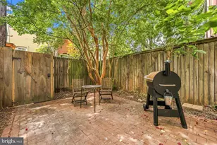 1327 Emerald St NE, Washington, DC 20002 - Photo 23