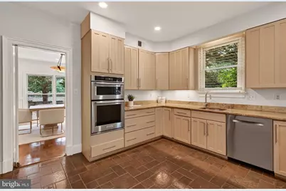 5430 Chevy Chase Parkway Parkway NW, Washington, DC 20015 - Photo 11