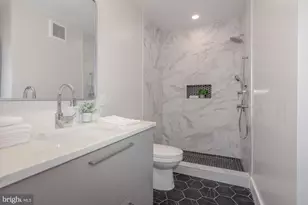 933 N St NW, Washington, DC 20001 - Photo 17