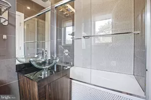 915 3rd St NE, Washington, DC 20002 - Photo 33