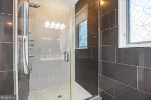915 3rd St NE, Washington, DC 20002 - Photo 27