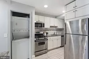 608 Kenyon St NW, Washington, DC 20010 - Photo 9
