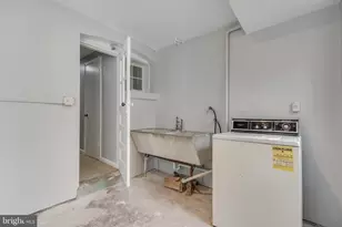 1736 C St NE, Washington, DC 20002 - Photo 29