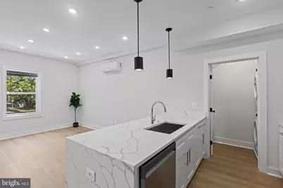 2236 40th Street NW #4, Washington, DC 20007 - Photo 9