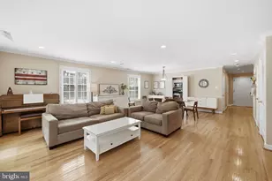 2828 Wisconsin Ave NW, Washington, DC 20007 - Photo 7
