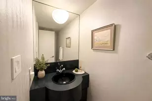 1737 New Hampshire Ave NW, Washington, DC 20009 - Photo 7