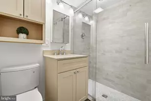 2152 Newport Pl NW, Washington, DC 20037 - Photo 35