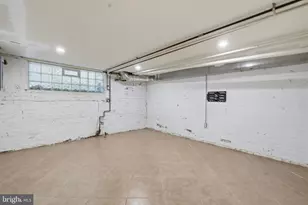 2152 Newport Pl NW, Washington, DC 20037 - Photo 33
