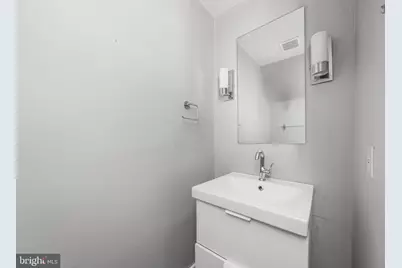 919 5th Street SE, Washington, DC 20003 - Photo 7