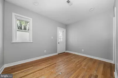 919 5th Street SE, Washington, DC 20003 - Photo 11